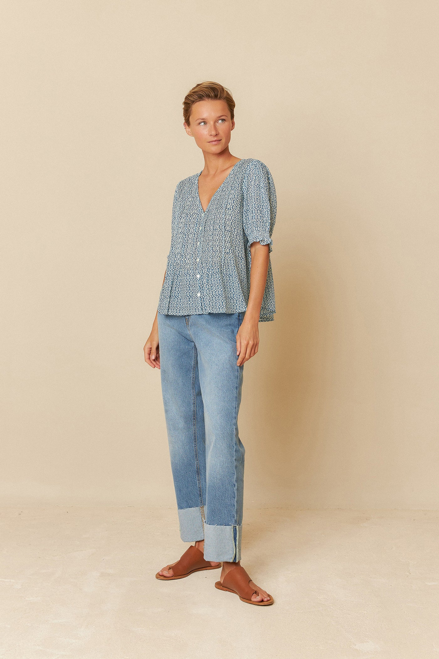 Indi and Cold Elastic Short Sleeve Shirt