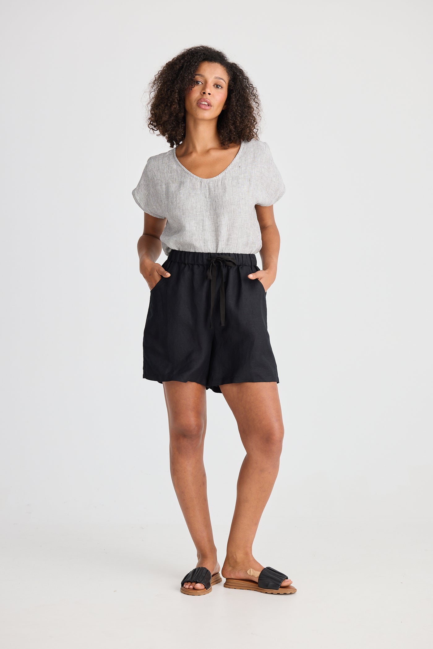 Shanty Miami Black Linen Short