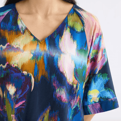 Elk the Label Vaara Print Moda V Neck Top