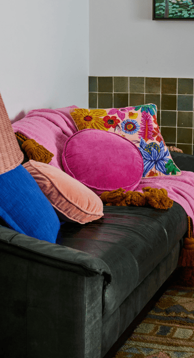 Kip and Co Pink Love Velvet Pea Cushion