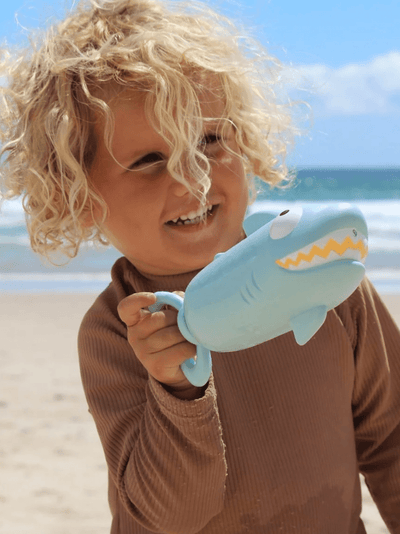 Sunny life Water Squirter Shark- Pastel Blue