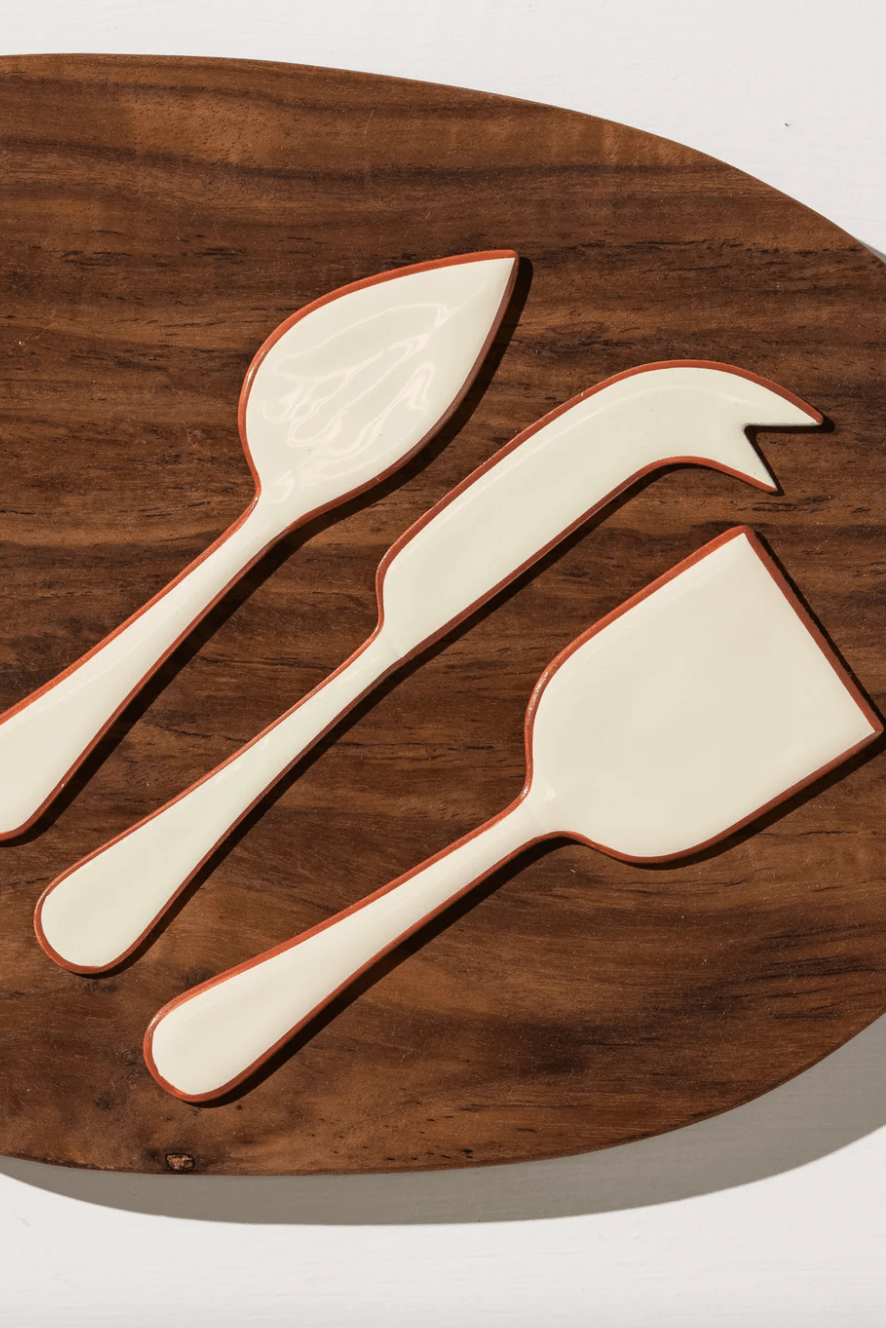 Alder Enamel Cheese Set Cream